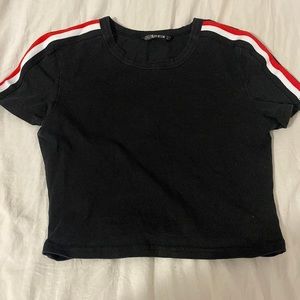 Cute crop top!